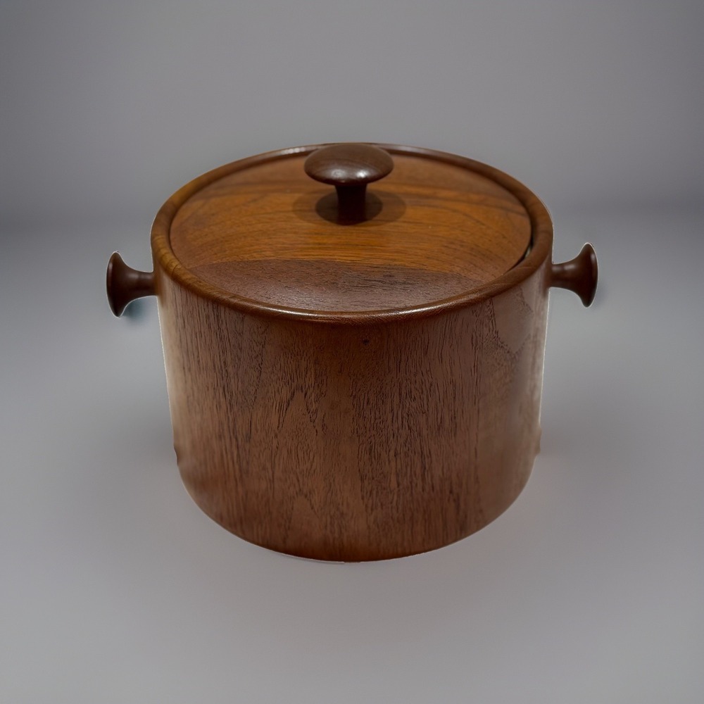 Vintage Teak Wood Ice Bucket, Danish w/plastic Insert Bucket And Foam Lining.